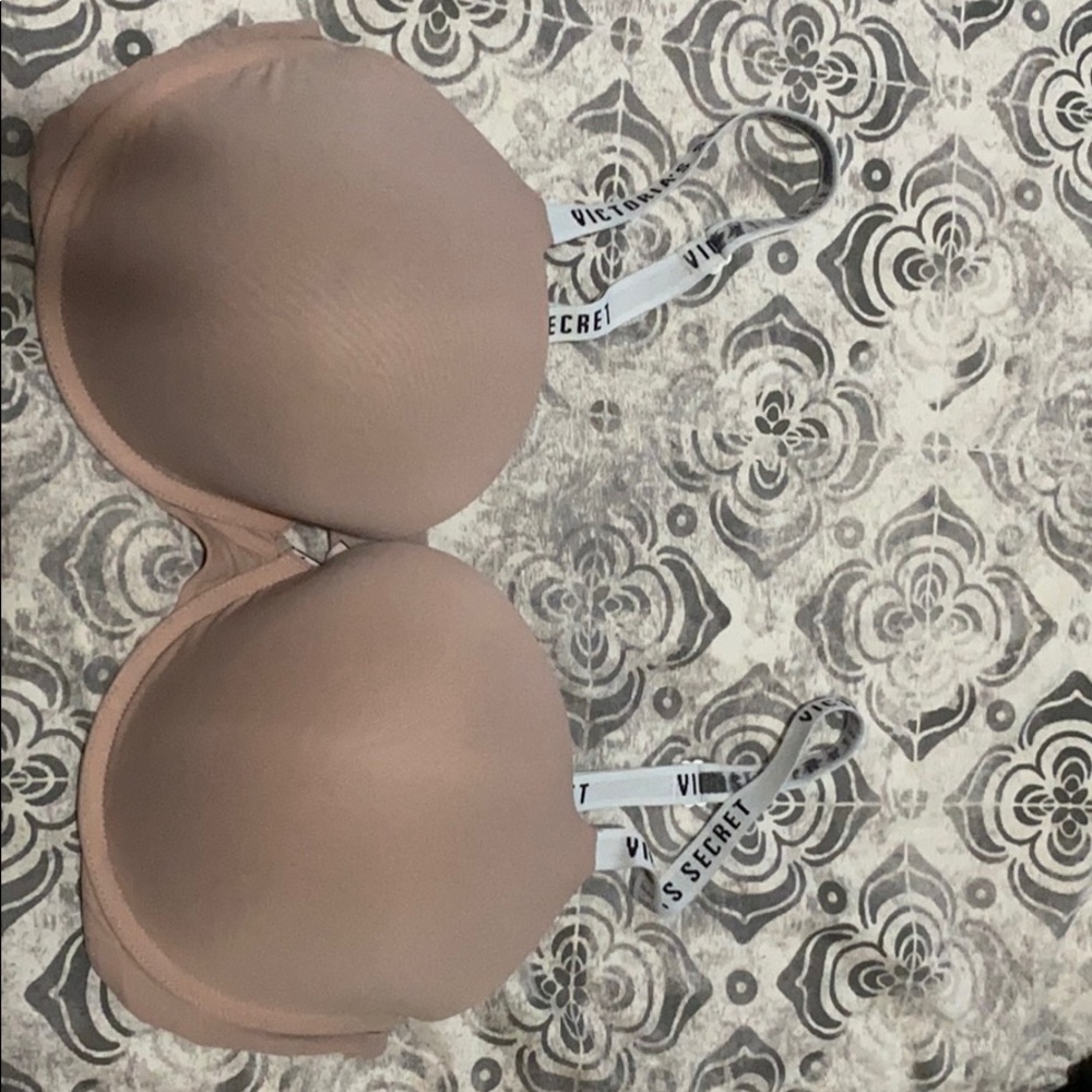 Victoria’s Secret bra